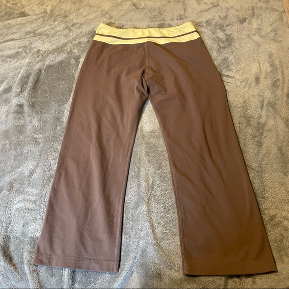 Tuff Athletics Brown Straight Leg Capris Medium - Picture 2 of 6
